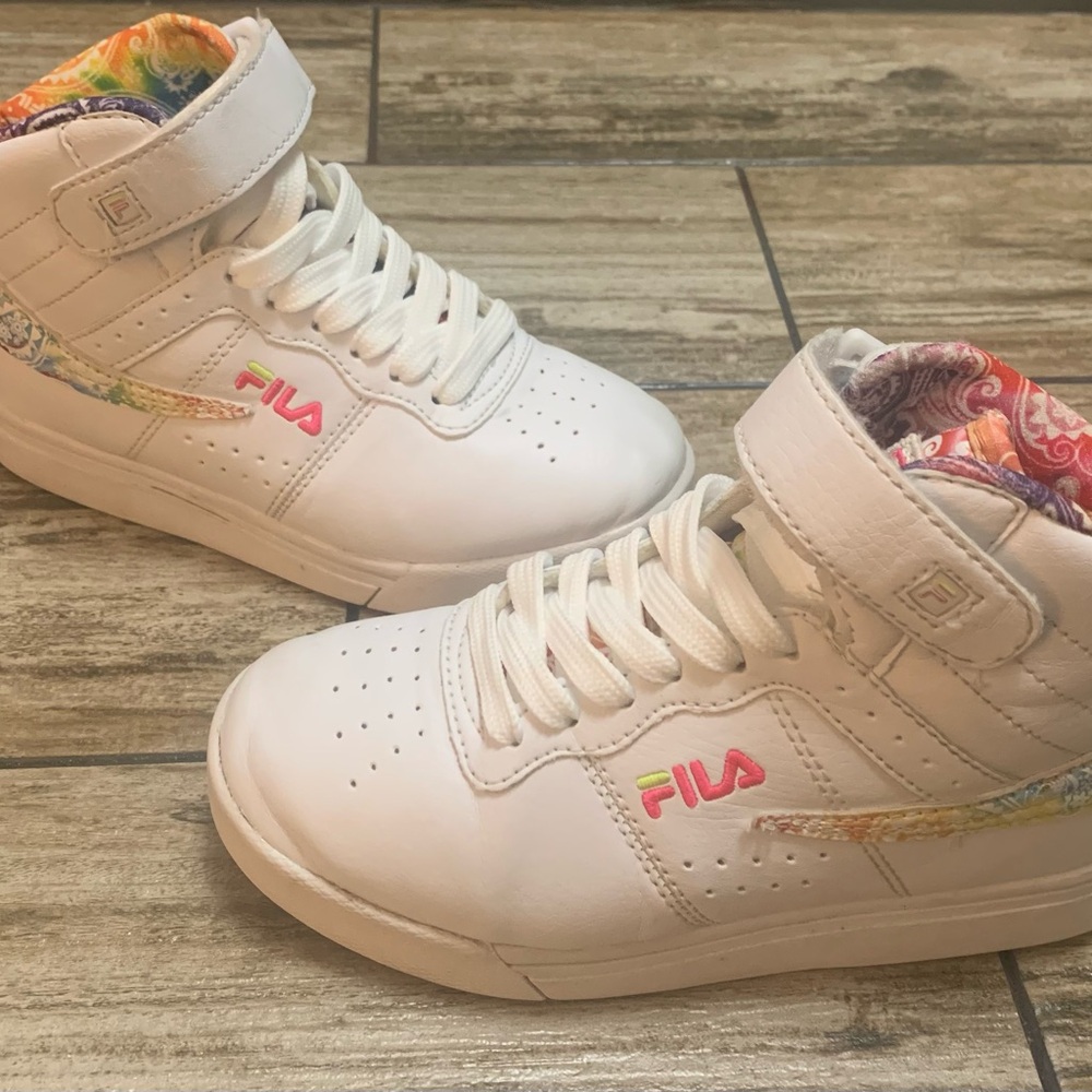 Fila Vulc 13 Rogue White High-Tops with Multicolor Details Girls Size 1